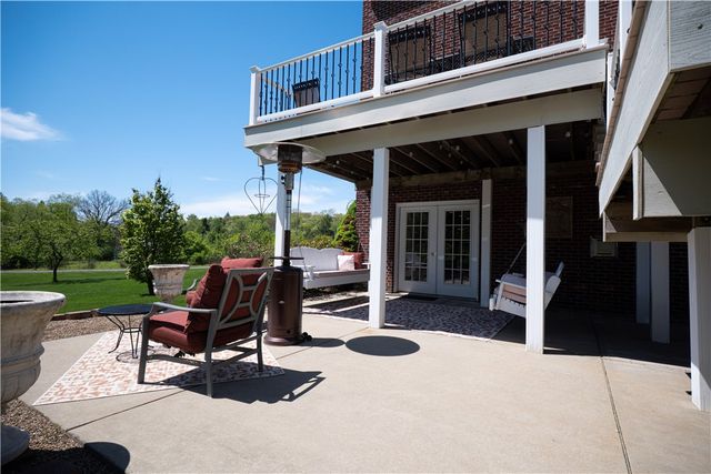 373 Old Plank Rd, Penn Twp, PA 16002
