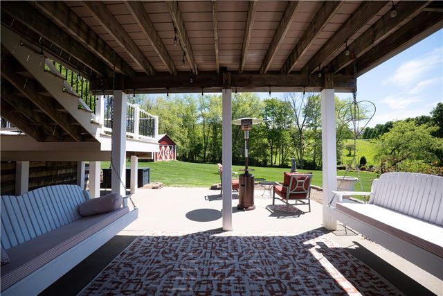 373 Old Plank Rd, Penn Twp, PA 16002