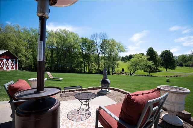 373 Old Plank Rd, Penn Twp, PA 16002