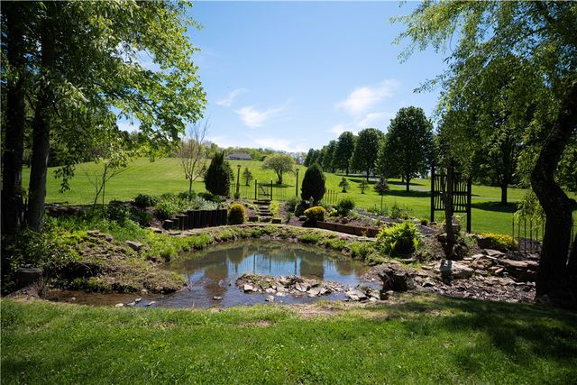 373 Old Plank Rd, Penn Twp, PA 16002