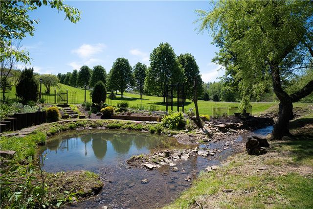 373 Old Plank Rd, Penn Twp, PA 16002