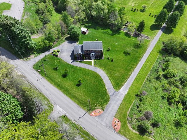 373 Old Plank Rd, Penn Twp, PA 16002