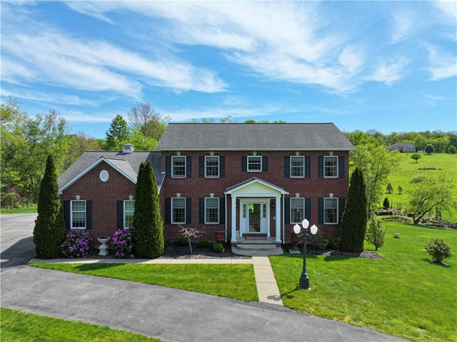 373 Old Plank Rd, Penn Twp, PA 16002