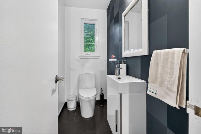 5211 NEBRASKA AVE NW, Washington, DC 20015