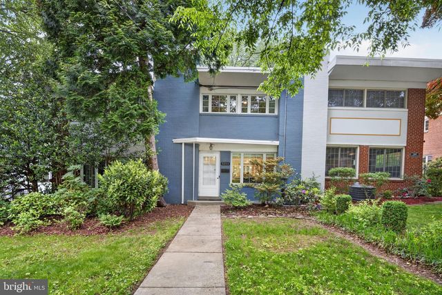 5211 NEBRASKA AVE NW, Washington, DC 20015