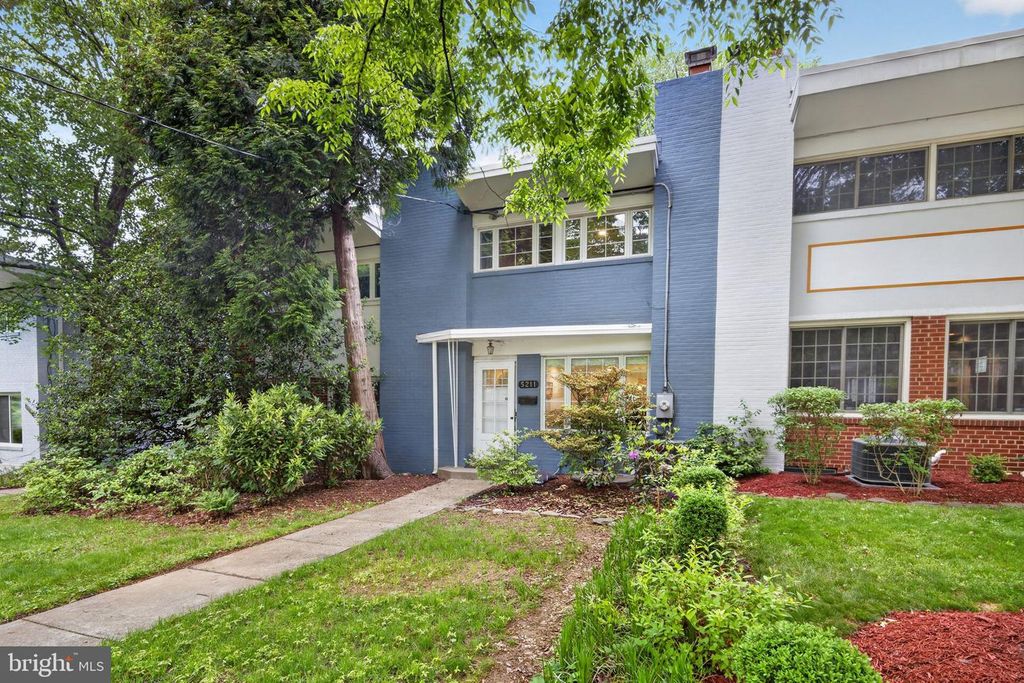 5211 NEBRASKA AVE NW, Washington, DC 20015