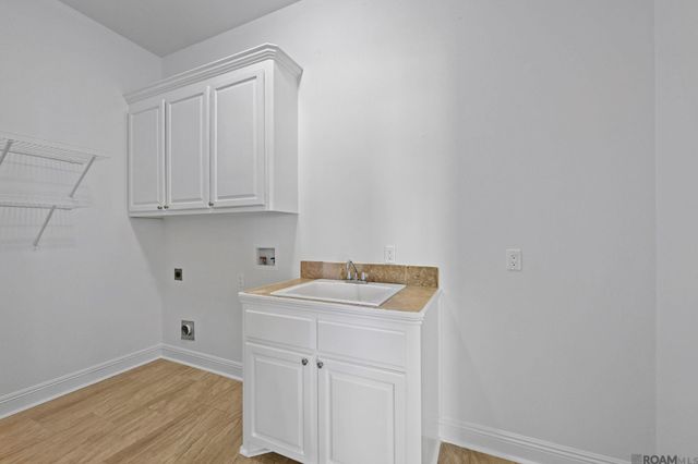 36464 Lake Bend Ave, Prairieville, LA 70769