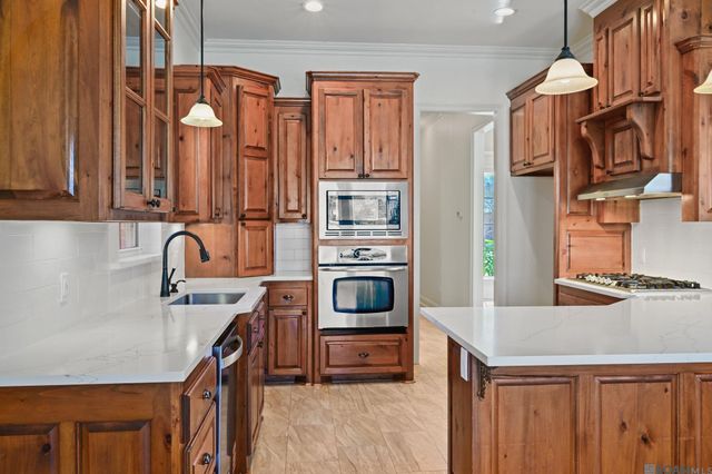 36464 Lake Bend Ave, Prairieville, LA 70769