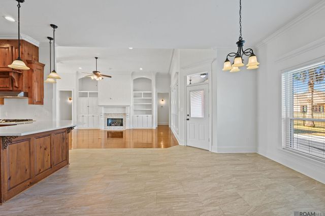 36464 Lake Bend Ave, Prairieville, LA 70769