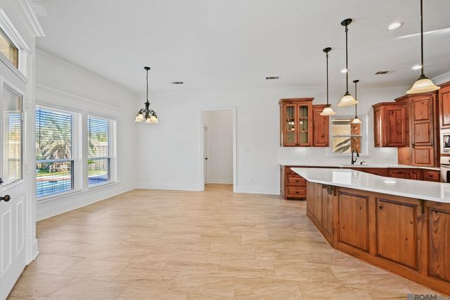 36464 Lake Bend Ave, Prairieville, LA 70769