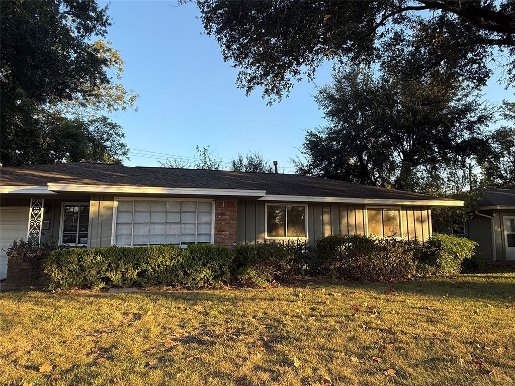 9526 Hammerly Boulevard, Houston, TX 77080