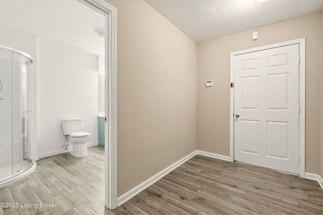 9101 Mitchell Ln, Louisville, KY 40272