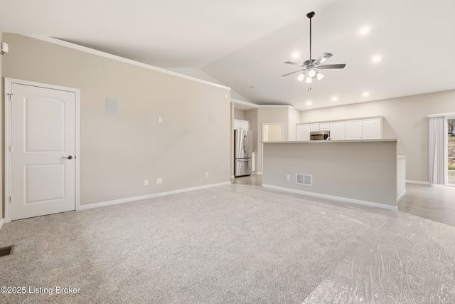 9101 Mitchell Ln, Louisville, KY 40272