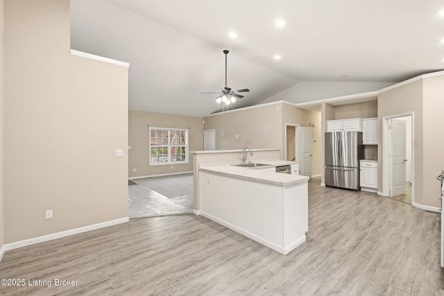 9101 Mitchell Ln, Louisville, KY 40272