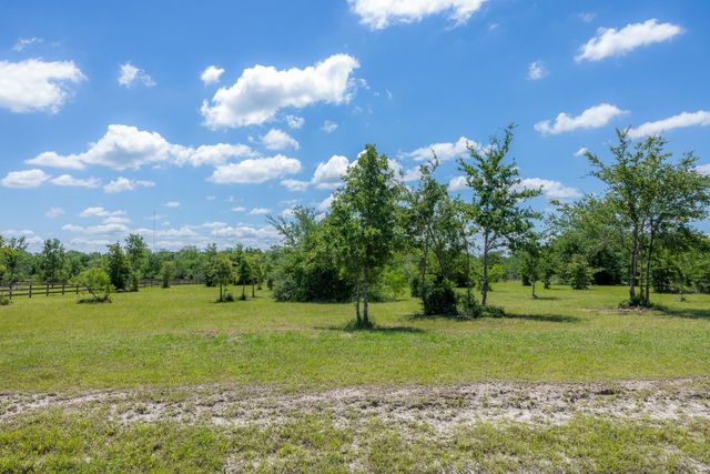 6798 Atakapan Trail, Bedias, TX 77831