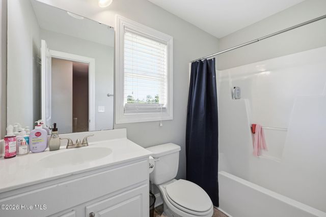 4400 Bristlecone Drive, Ayden, NC 28513