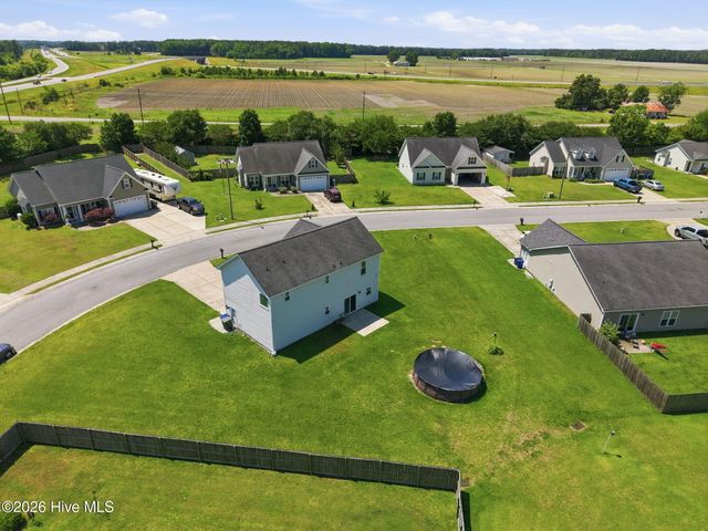 4400 Bristlecone Drive, Ayden, NC 28513