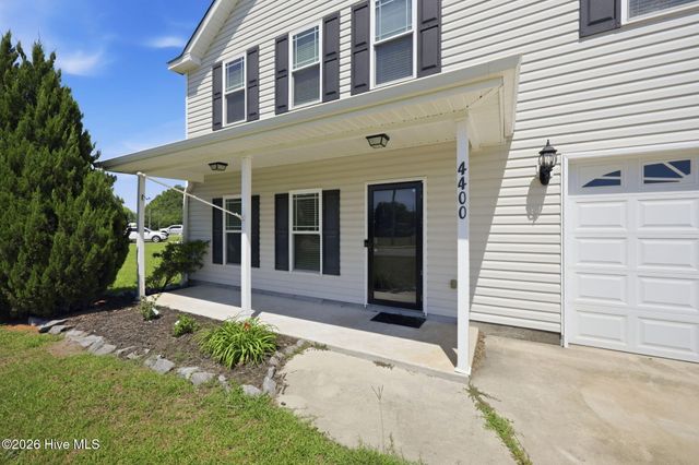4400 Bristlecone Drive, Ayden, NC 28513