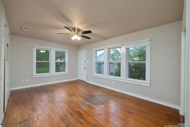 810 Elm, Seguin, TX 78155