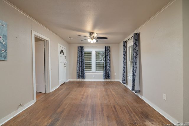 810 Elm, Seguin, TX 78155