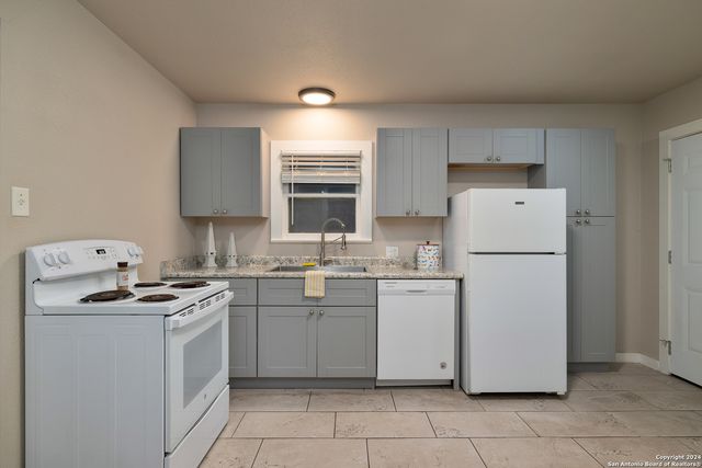 810 Elm, Seguin, TX 78155