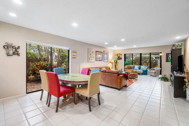 34 Southport Lane A, Boynton Beach, FL 33436