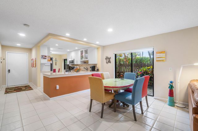 34 Southport Lane A, Boynton Beach, FL 33436