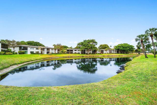 34 Southport Lane A, Boynton Beach, FL 33436