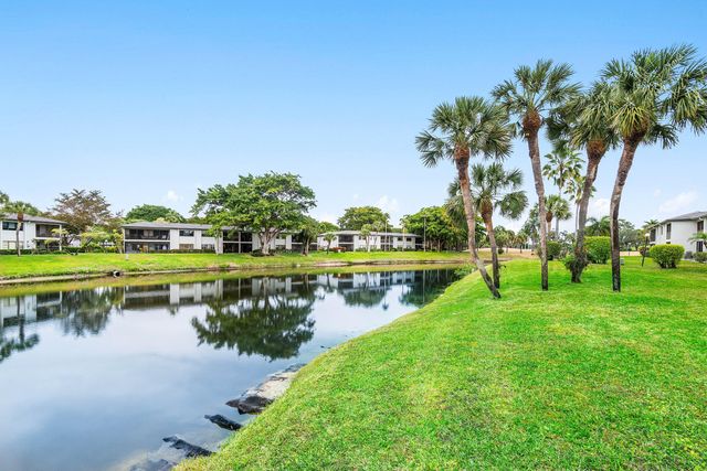 34 Southport Lane A, Boynton Beach, FL 33436