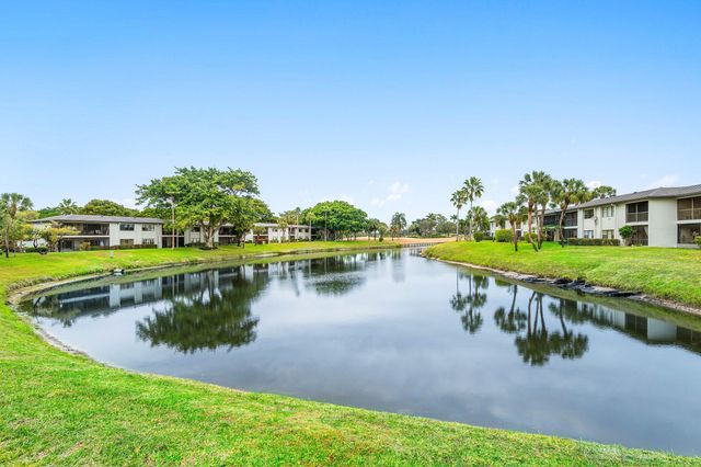 34 Southport Lane A, Boynton Beach, FL 33436