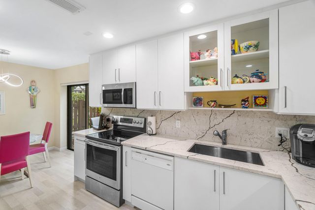 34 Southport Lane A, Boynton Beach, FL 33436