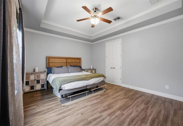 1016 Winding Way DR, Georgetown, TX 78628