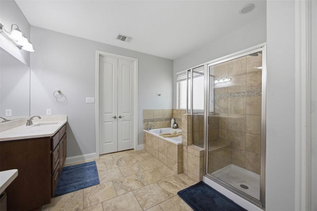1016 Winding Way DR, Georgetown, TX 78628
