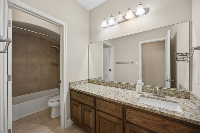 1016 Winding Way DR, Georgetown, TX 78628