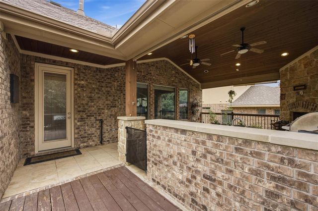 1016 Winding Way DR, Georgetown, TX 78628