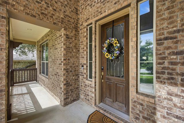 1016 Winding Way DR, Georgetown, TX 78628
