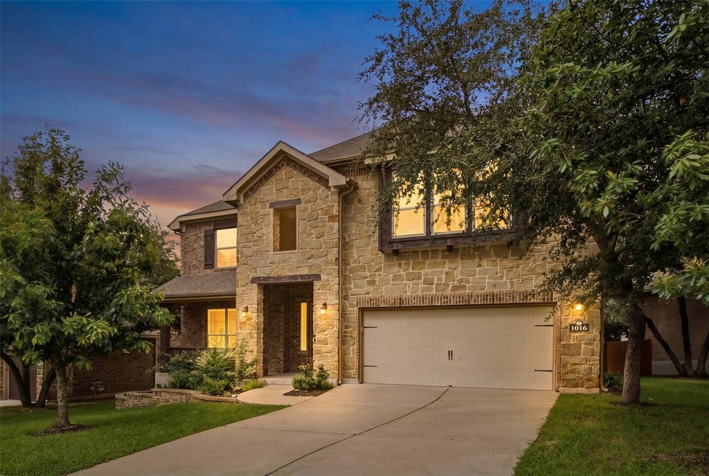 1016 Winding Way DR, Georgetown, TX 78628