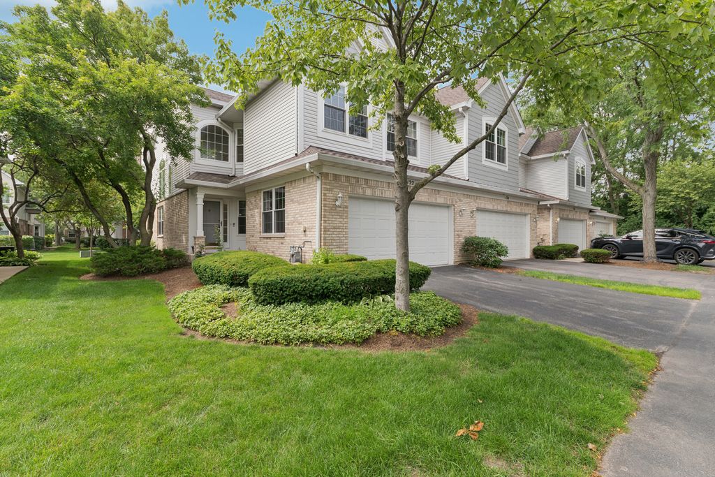 122 BAY Drive, Itasca, IL 60143