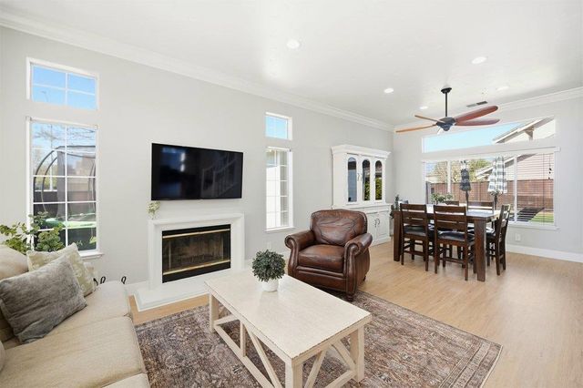 705 Barrett Avenue, Morgan Hill, CA 95037