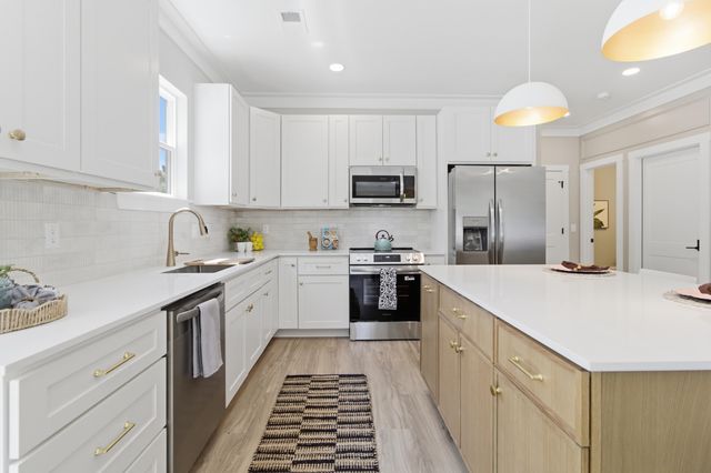 1924 Redwood Street, North Charleston, SC 29405