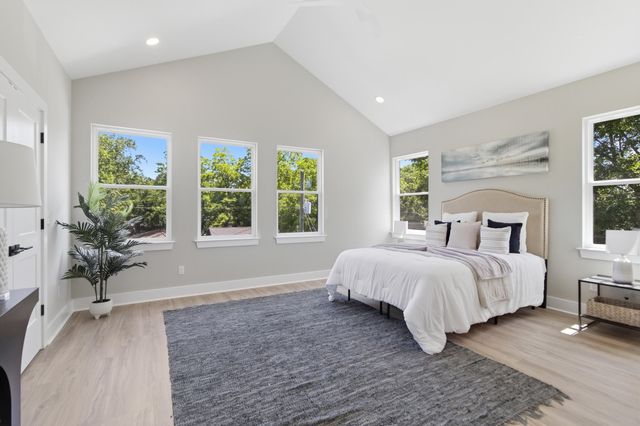 1924 Redwood Street, North Charleston, SC 29405