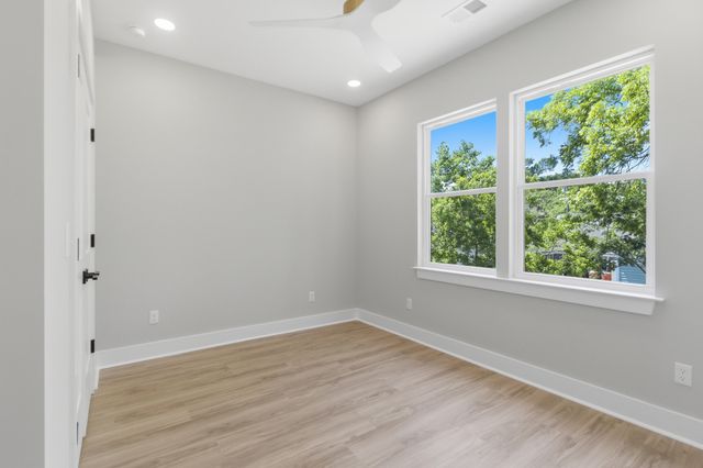1924 Redwood Street, North Charleston, SC 29405