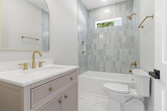 1924 Redwood Street, North Charleston, SC 29405