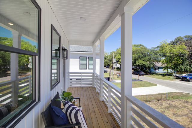 1924 Redwood Street, North Charleston, SC 29405