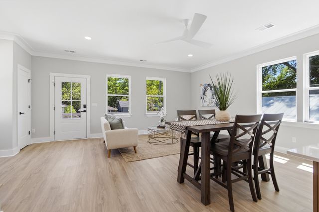 1924 Redwood Street, North Charleston, SC 29405