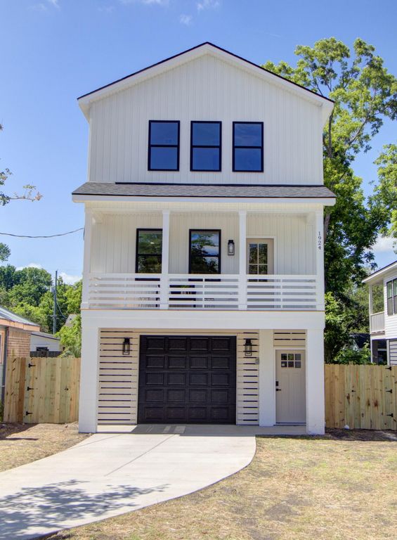 1924 Redwood Street, North Charleston, SC 29405