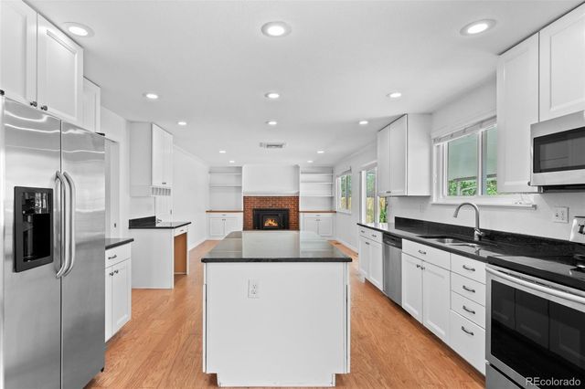 1142 S Owens Street, Denver, CO 80232