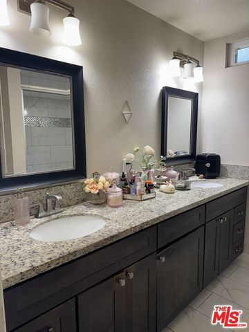 1570 S Santa Fe Avenue, Vista, CA 92084