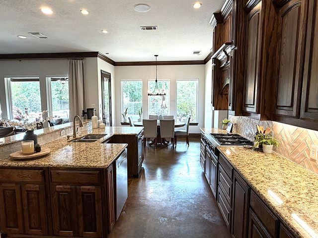 4200 Equestrian Way, Flower Mound, TX 75028