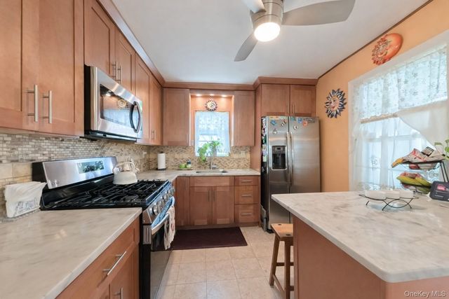 653 Odell Avenue, Yonkers, NY 10710